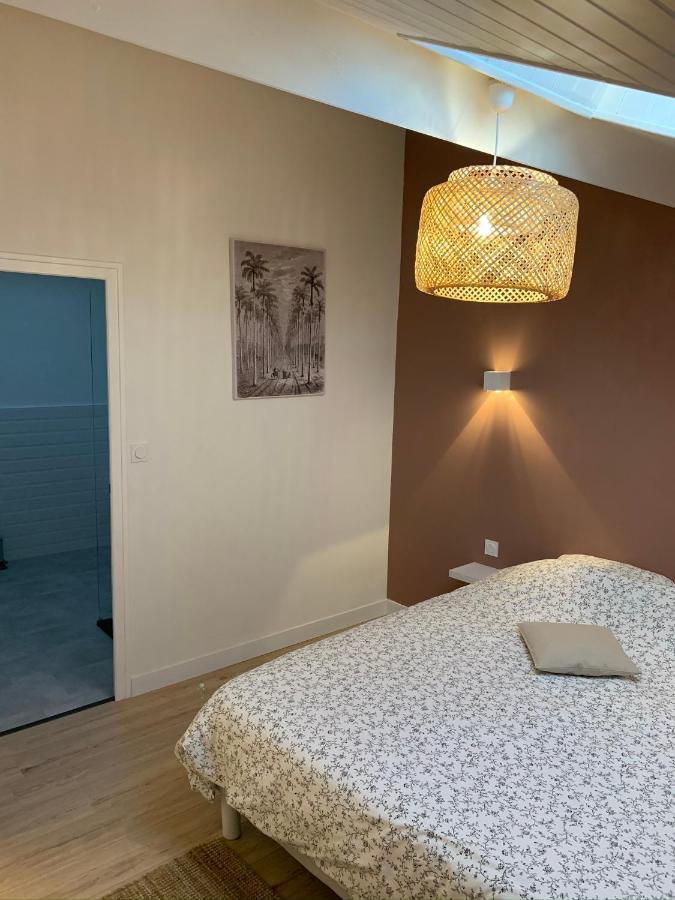 Logement Renove Et Moderne Au Sacre Coeur شوليه المظهر الخارجي الصورة
